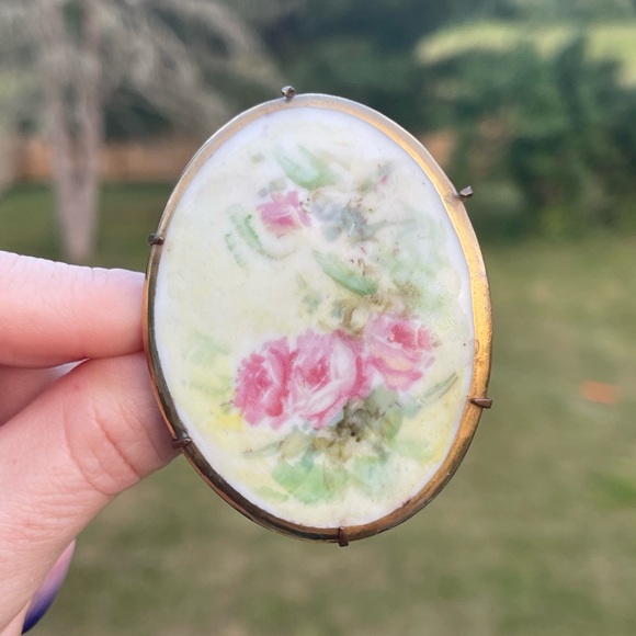 Antique Victorian Hand Painted Porcelain Floral Pink Rose Flower Brooch Pin - Picture 12 of 15